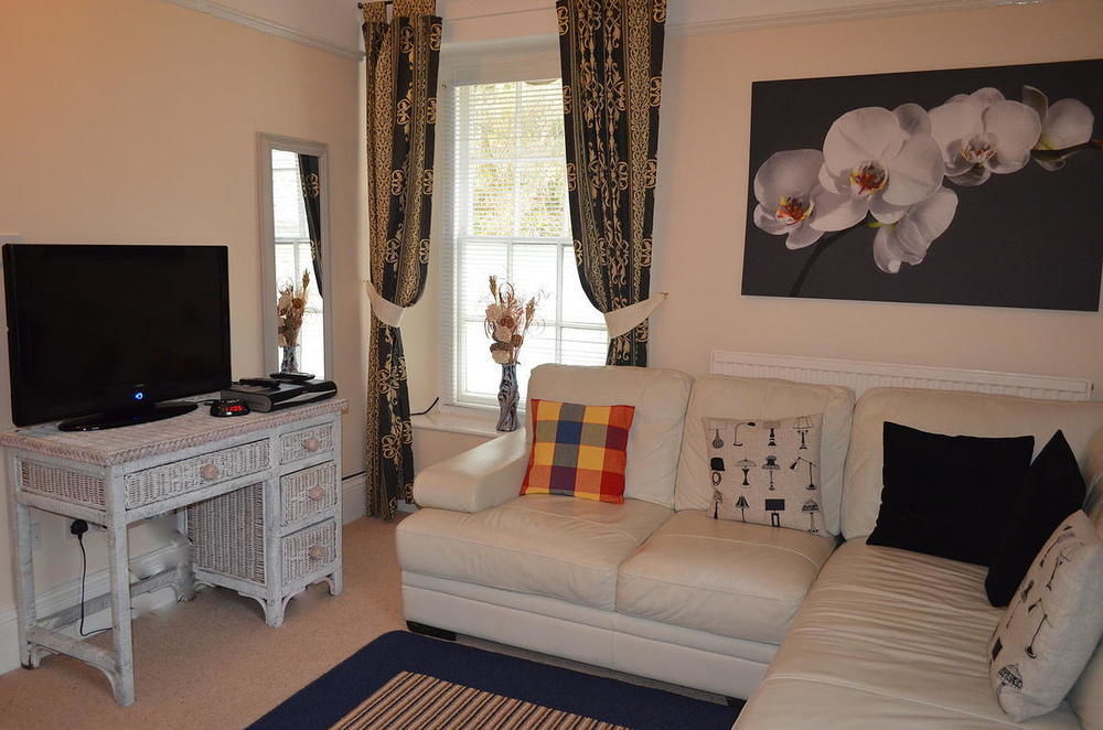 The Priory B&B Whitchurch  Exterior photo